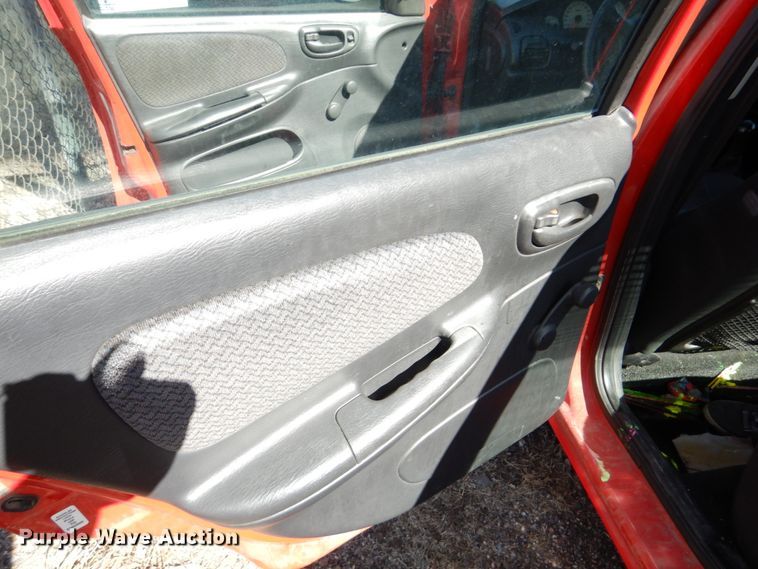 image for item DF7404 2002 Dodge Neon