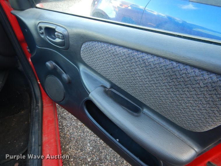 image for item DF7404 2002 Dodge Neon