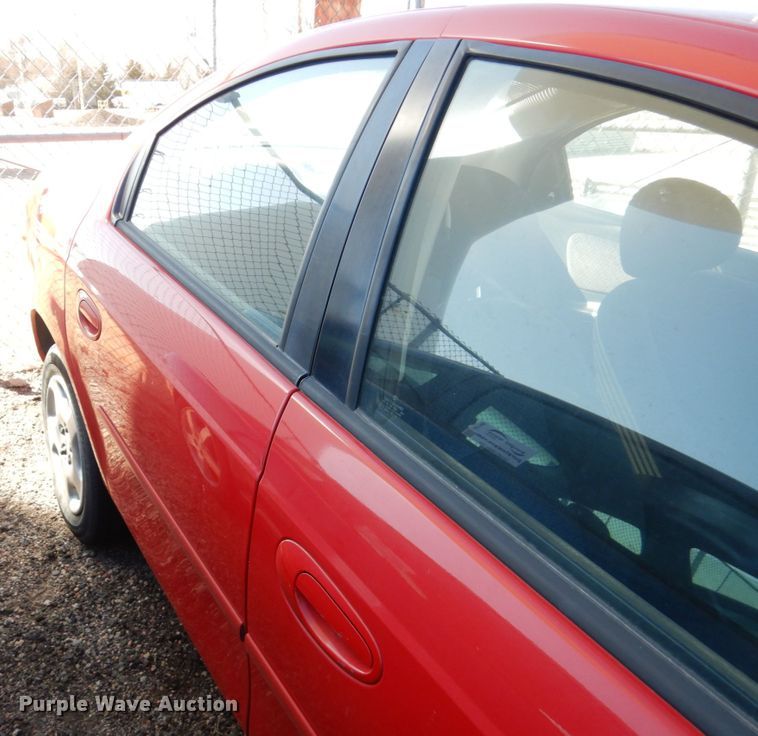 image for item DF7404 2002 Dodge Neon