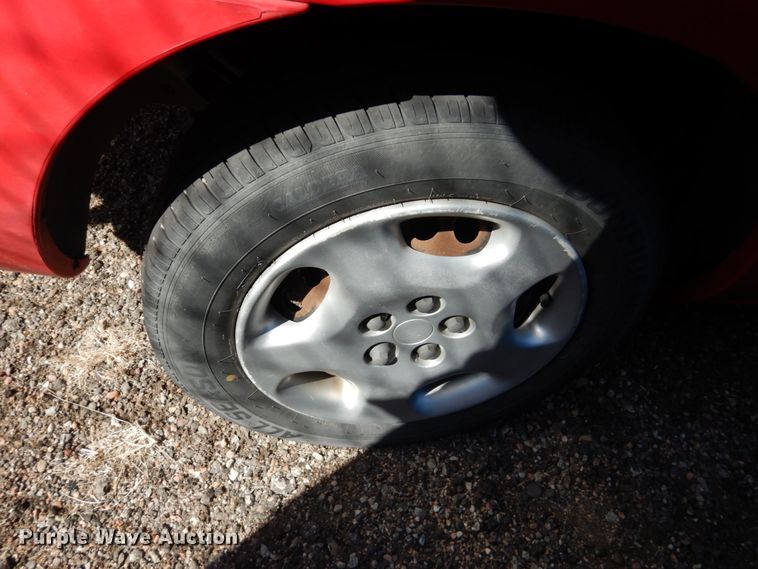 image for item DF7404 2002 Dodge Neon