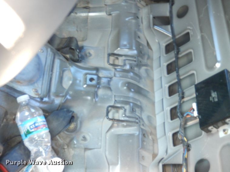 image for item DF7406 2003 Mitsubishi Eclipse convertible