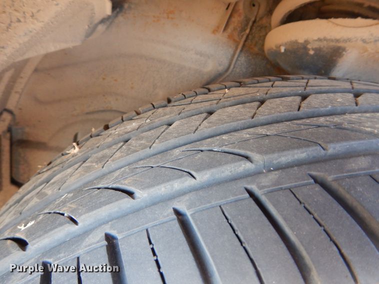 image for item DF7406 2003 Mitsubishi Eclipse convertible