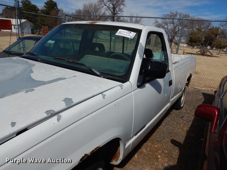 image for item DF7411 1994 Chevrolet C1500 pickup truck