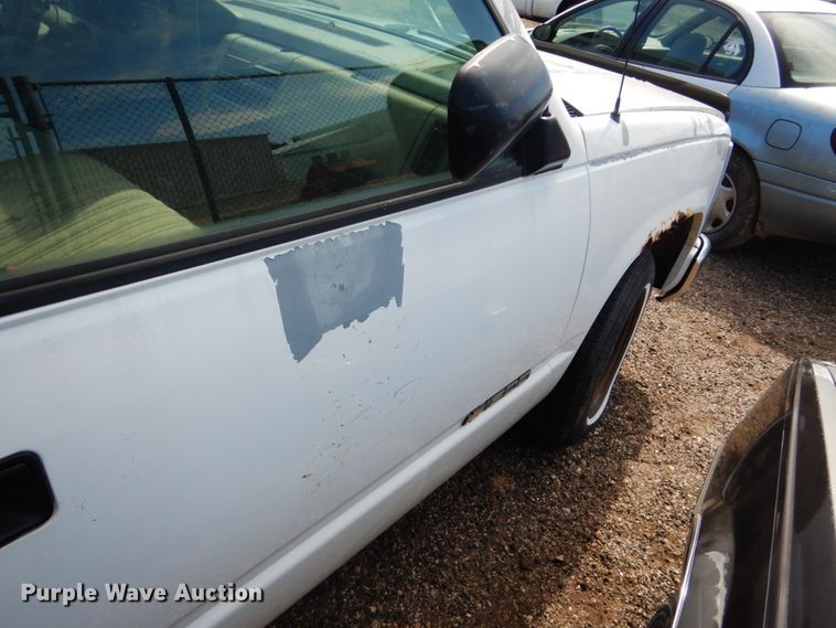 image for item DF7411 1994 Chevrolet C1500 pickup truck