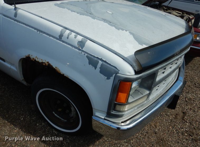 image for item DF7411 1994 Chevrolet C1500 pickup truck