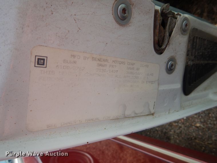 image for item DF7411 1994 Chevrolet C1500 pickup truck