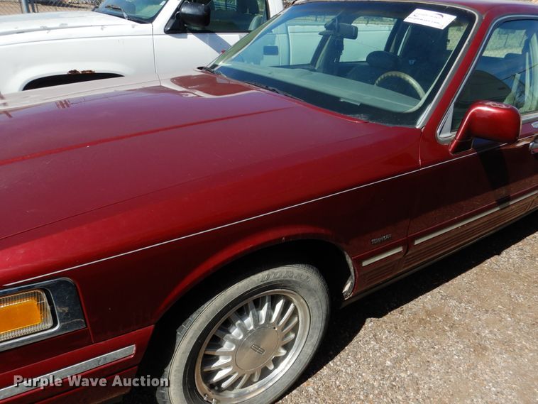 image for item DF7412 1996 Lincoln Town Car