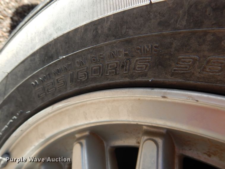 image for item DF7412 1996 Lincoln Town Car