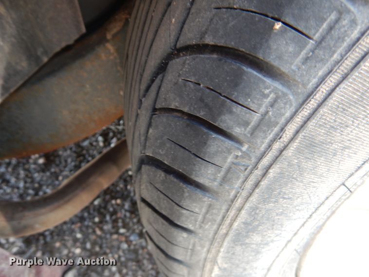 image for item DF7412 1996 Lincoln Town Car