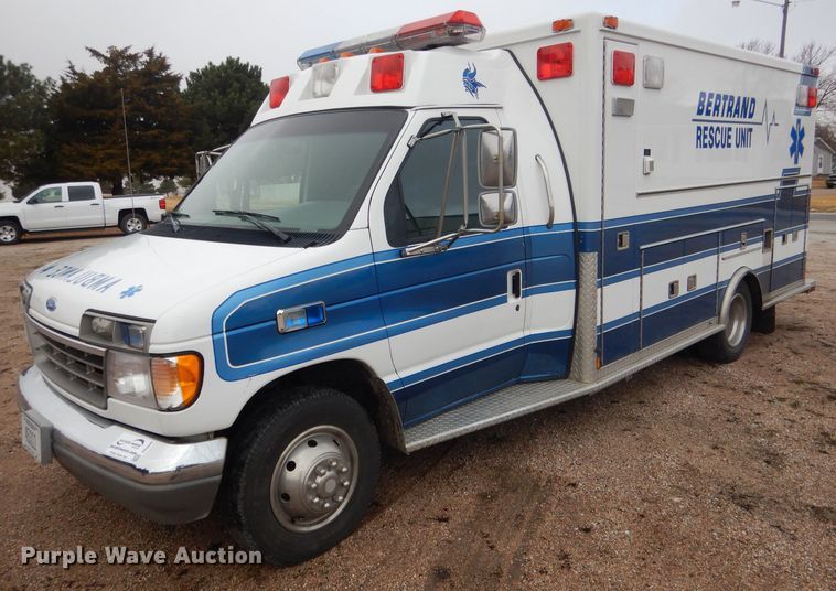 image for item DG5940 1992 Ford E350 ambulance