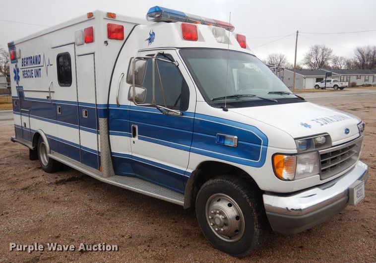 image for item DG5940 1992 Ford E350 ambulance