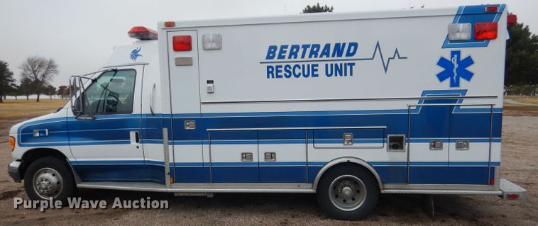 image for item DG5940 1992 Ford E350 ambulance