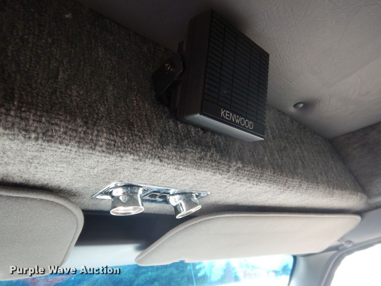 image for item DG5940 1992 Ford E350 ambulance