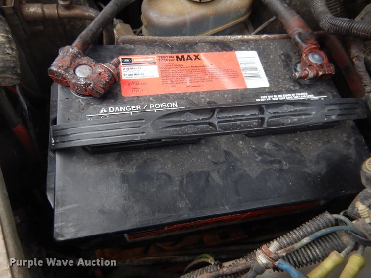 image for item DG5940 1992 Ford E350 ambulance