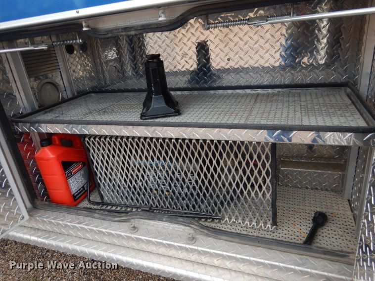 image for item DG5940 1992 Ford E350 ambulance