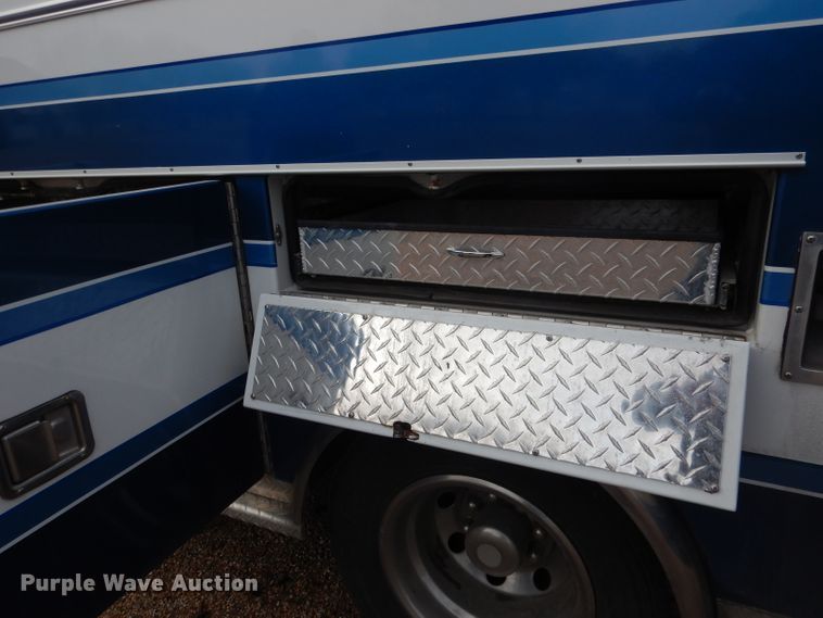 image for item DG5940 1992 Ford E350 ambulance