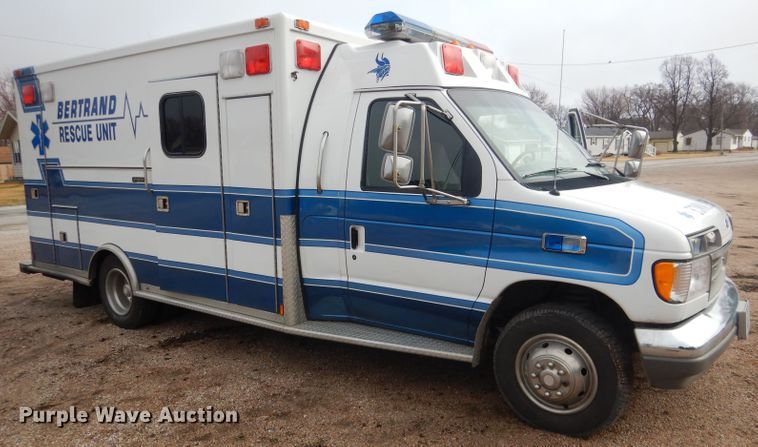 image for item DG5940 1992 Ford E350 ambulance