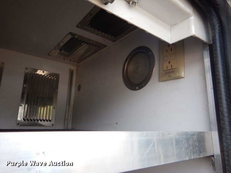 image for item DG5940 1992 Ford E350 ambulance