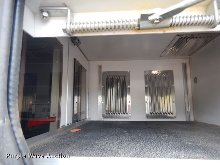 image for item DG5940 1992 Ford E350 ambulance