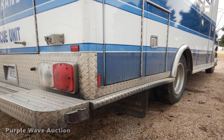 image for item DG5940 1992 Ford E350 ambulance