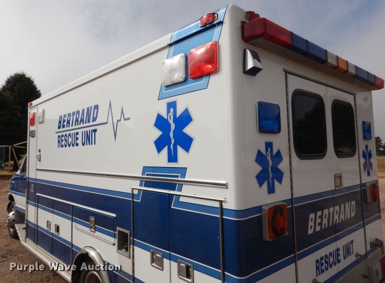 image for item DG5940 1992 Ford E350 ambulance