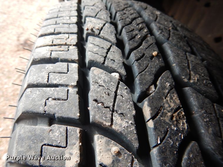 image for item DG5940 1992 Ford E350 ambulance