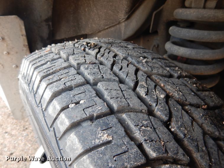 image for item DG5940 1992 Ford E350 ambulance