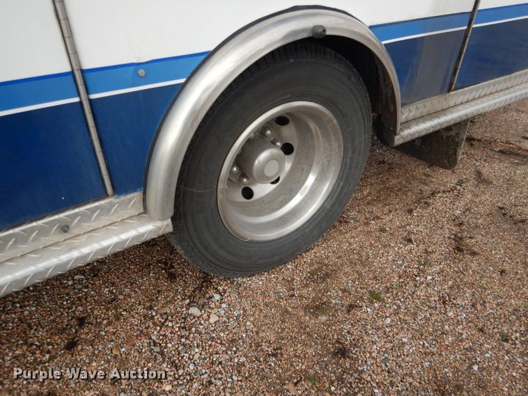 image for item DG5940 1992 Ford E350 ambulance