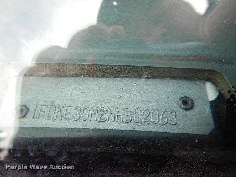 image for item DG5940 1992 Ford E350 ambulance