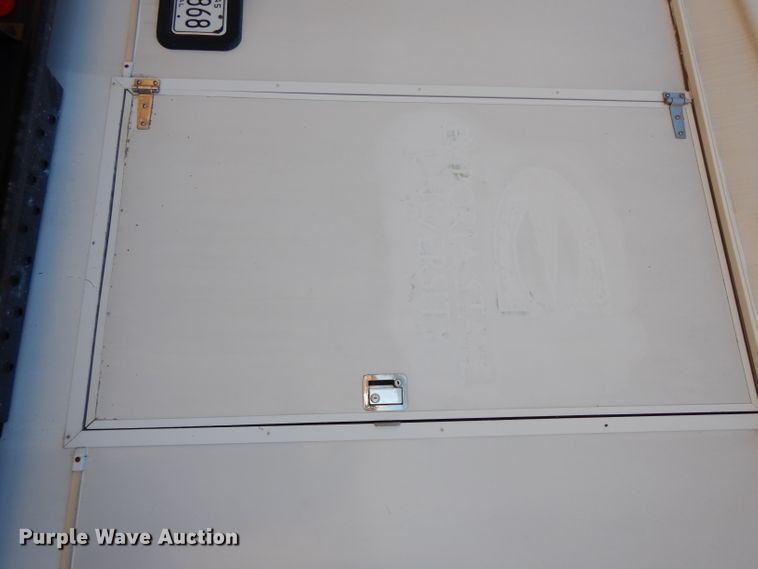 image for item DG6283 2005 GMC C5500 shuttle bus