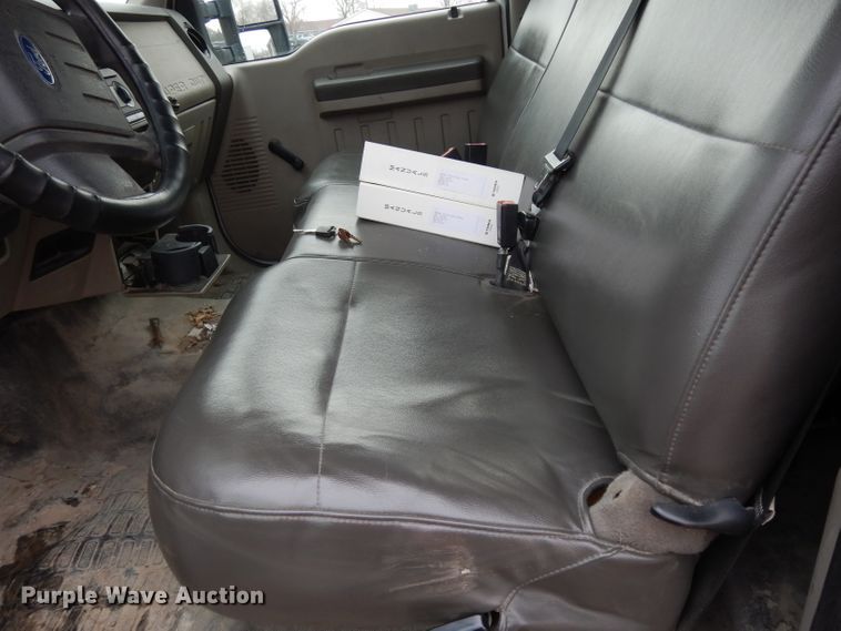 image for item DG6284 2009 Ford F550 Super Duty XL bucket truck