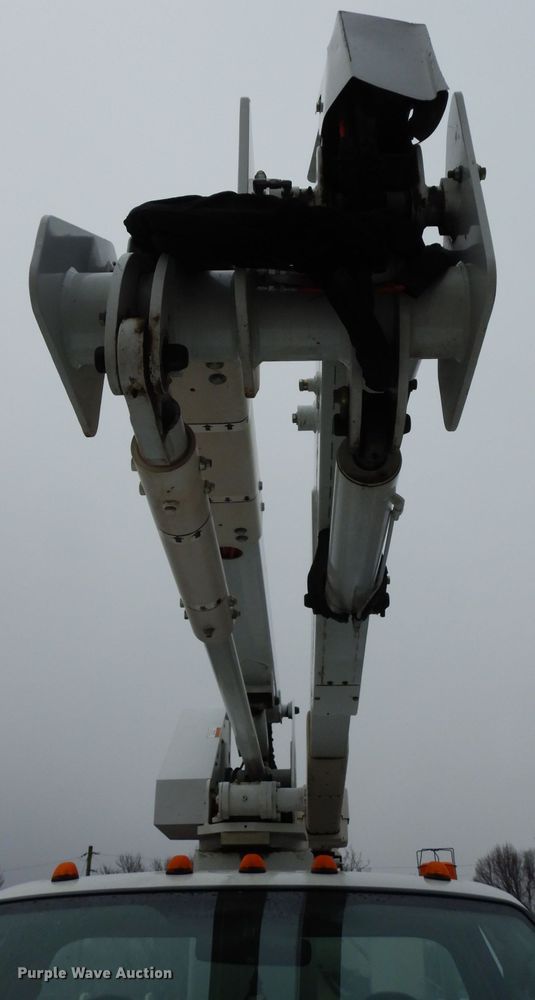 image for item DG6284 2009 Ford F550 Super Duty XL bucket truck