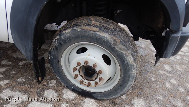 image for item DG6284 2009 Ford F550 Super Duty XL bucket truck