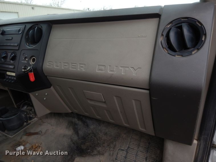 image for item DG6284 2009 Ford F550 Super Duty XL bucket truck