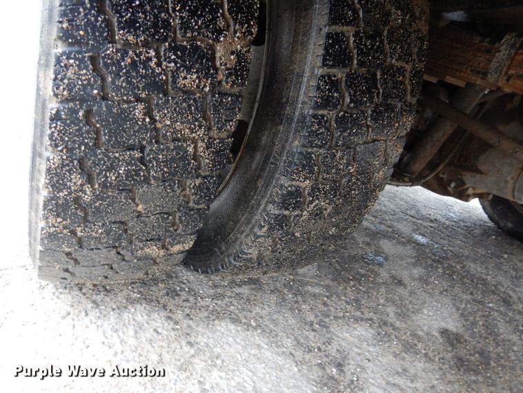 image for item DG6284 2009 Ford F550 Super Duty XL bucket truck