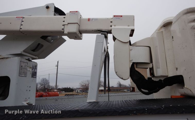 image for item DG6284 2009 Ford F550 Super Duty XL bucket truck