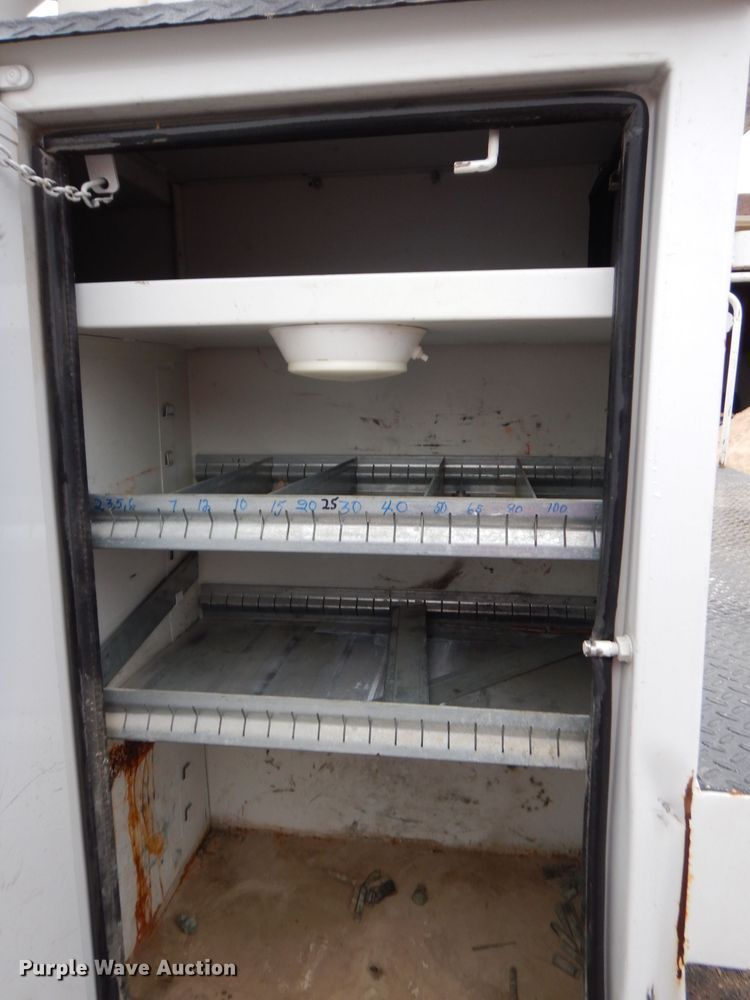 image for item DG6284 2009 Ford F550 Super Duty XL bucket truck