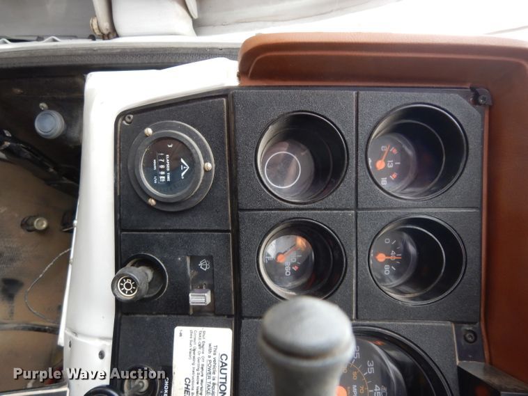 image for item DG6285 1989 Chevrolet C70 bucket truck