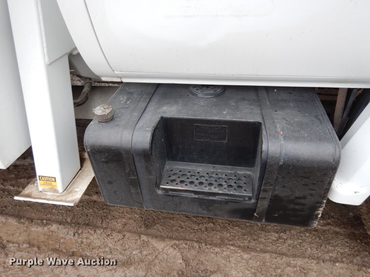 image for item DG6285 1989 Chevrolet C70 bucket truck