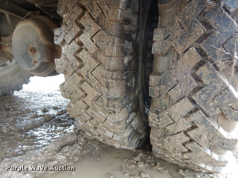 image for item DG6285 1989 Chevrolet C70 bucket truck