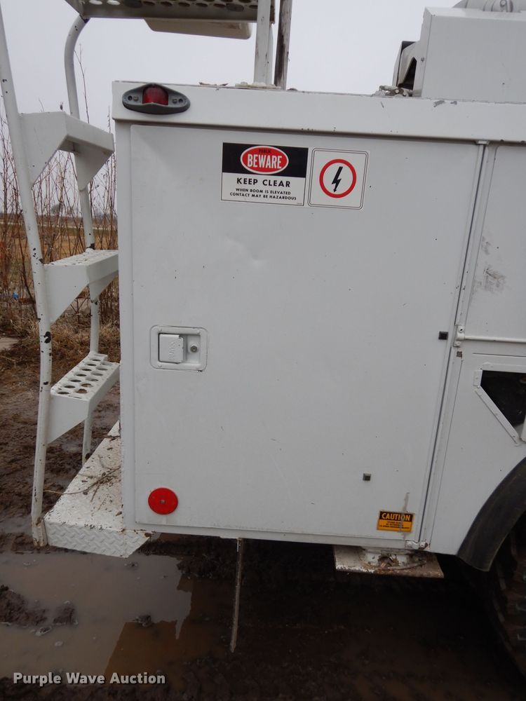 image for item DG6285 1989 Chevrolet C70 bucket truck