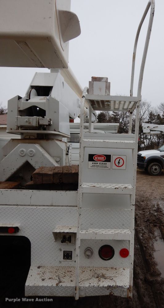 image for item DG6285 1989 Chevrolet C70 bucket truck