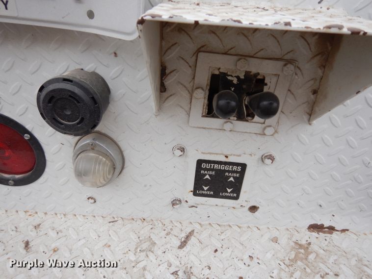 image for item DG6285 1989 Chevrolet C70 bucket truck