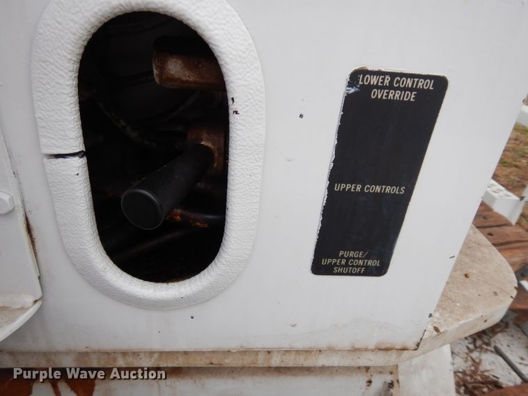 image for item DG6285 1989 Chevrolet C70 bucket truck