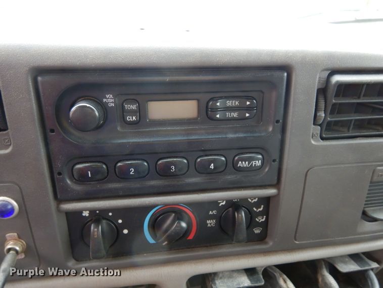 image for item DG6286 1999 Ford F450 Super Duty dump truck