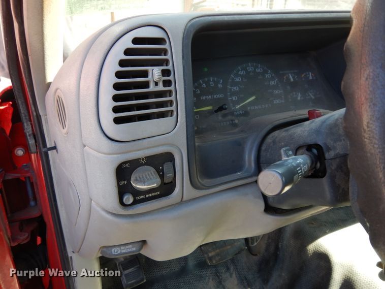 image for item DG6314 1997 Chevrolet C1500 pickup