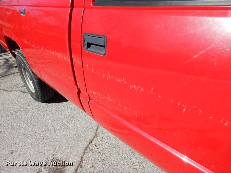 image for item DG6314 1997 Chevrolet C1500 pickup