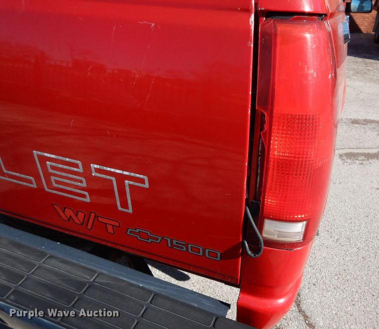 image for item DG6314 1997 Chevrolet C1500 pickup