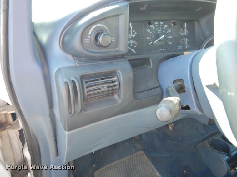 image for item DG6317 1997 Ford Aerostar XLT van