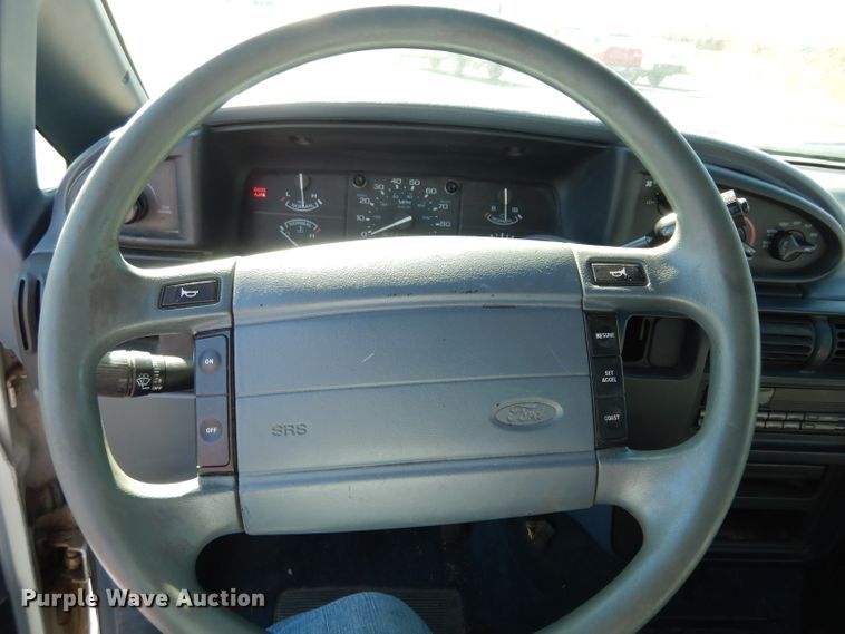 image for item DG6317 1997 Ford Aerostar XLT van